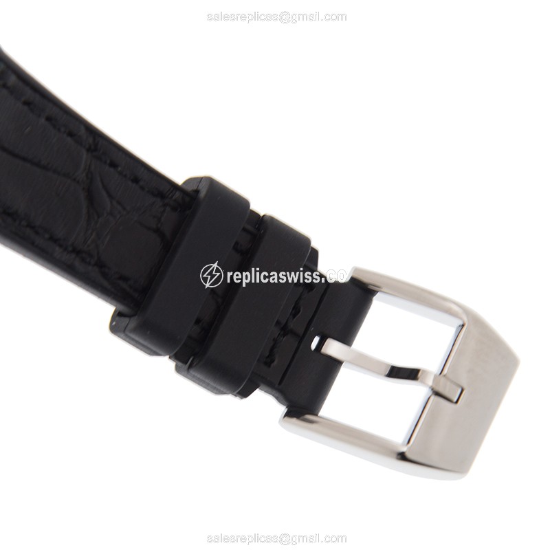 Franck Muller V32QZ Quartz - White Dial - Steel Case - Black Alligator Buckle - View 4