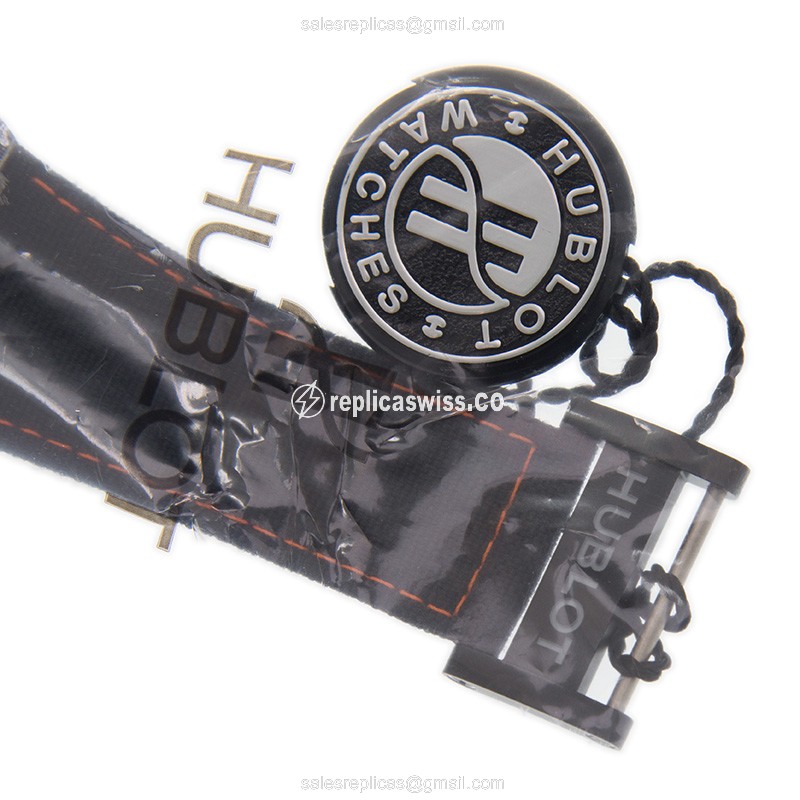 Hublot BIG BANG Replica - Automatic - Carbon Fiber - Black Dial - Canvas Strap - View 4