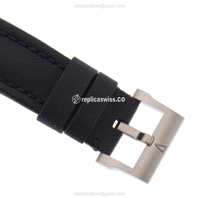 Blancpain 5008-11B40-NAOA FIFTY FATHOMS - Auto - Steel Case - Blue Dial - Blue Strap - View 4