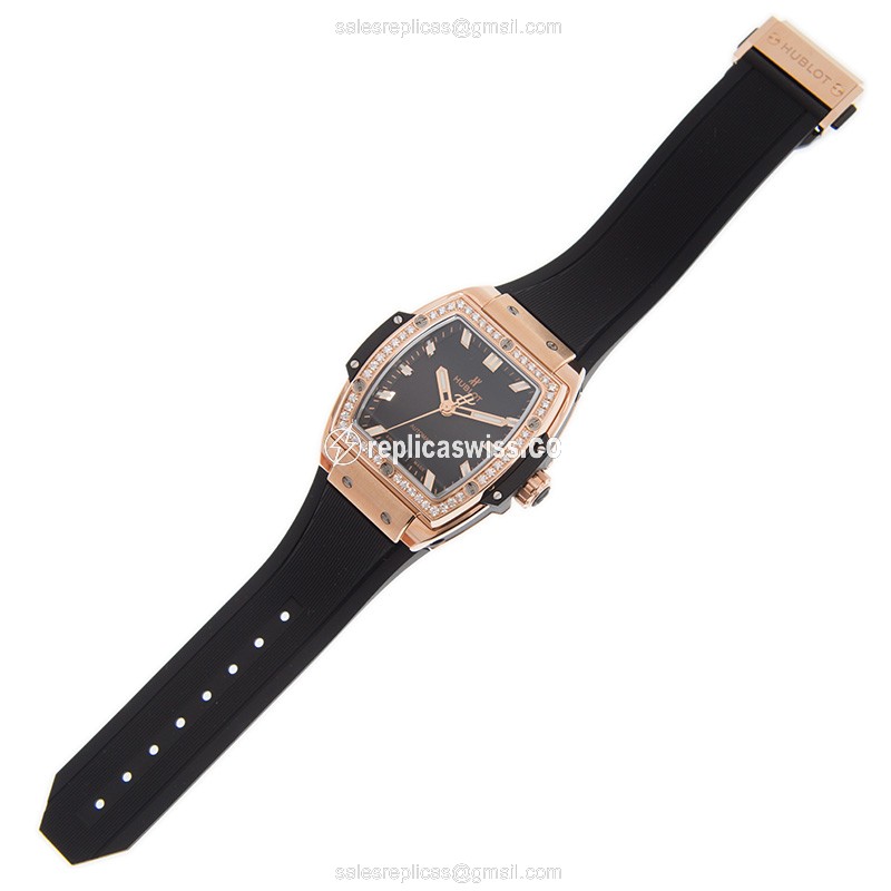 Hublot BIG BANG 665.OX.1180.RX.1204 - Automatic 18kt Rose Gold & Diamonds - Black Dial - Rubber Strap - View 2