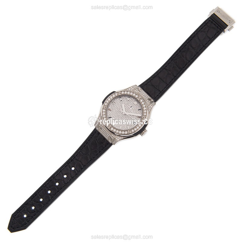 Hublot Classic Fusion Replica - Quartz - Silver Dial - Black - View 2