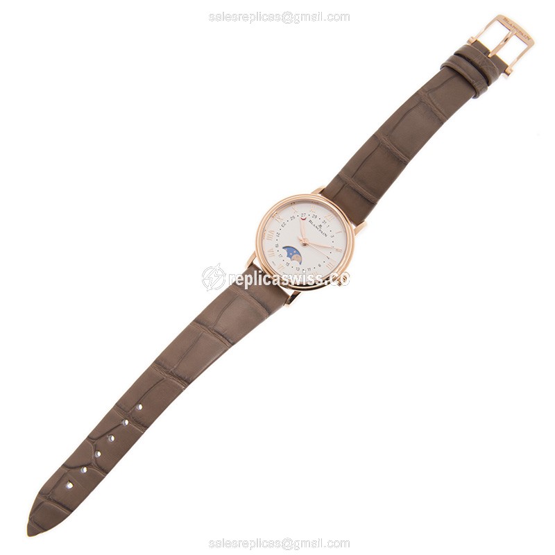 Blancpain Classic 6106-3642-55A - Auto 18kt Rose Gold - White Dial, Brown Alligator Strap - View 2