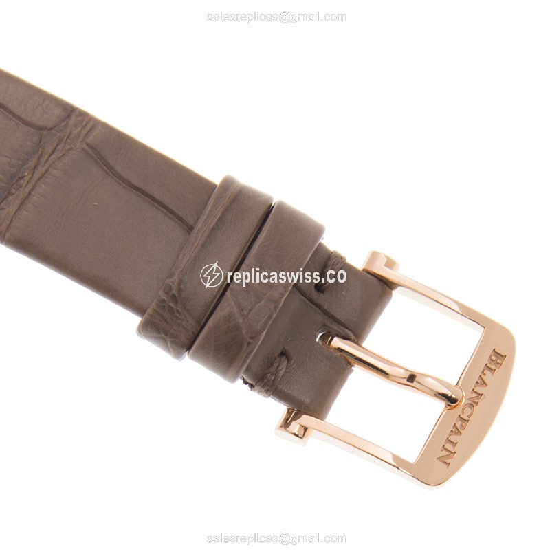 Blancpain Classic 6106-3642-55A - Auto 18kt Rose Gold - White Dial, Brown Alligator Strap - View 4