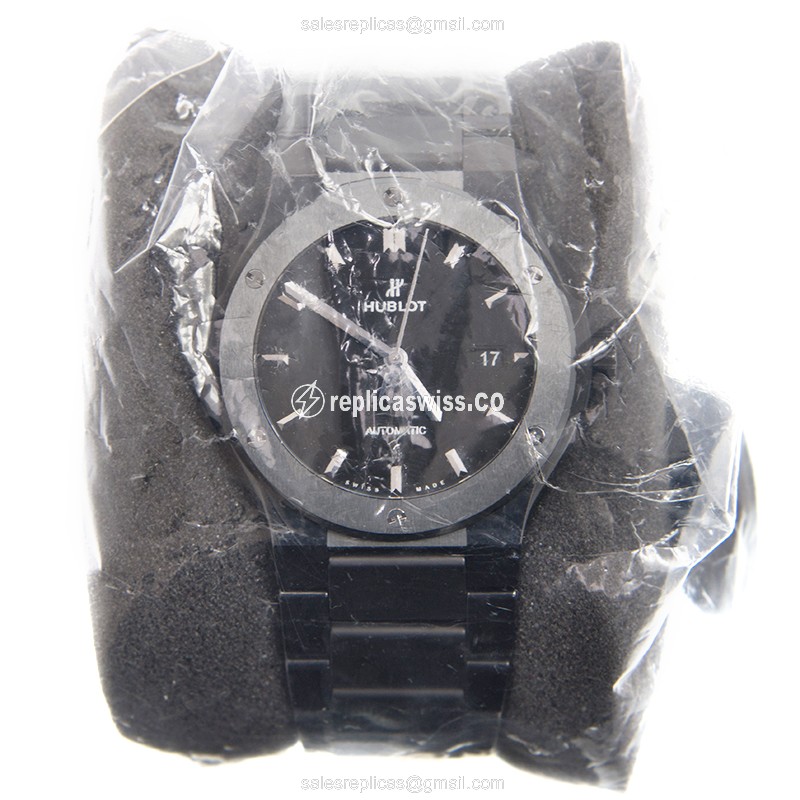 Hublot Classic Fusion Replica - Automatic - Black Dial - Ceramic/Steel - Black Strap - View 2