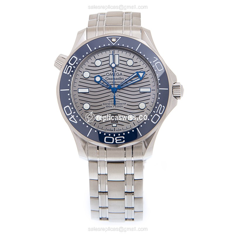 Omega Seamaster Replica - Automatic - Steel - Gray Dial - Silver Steel Clasp - View 2