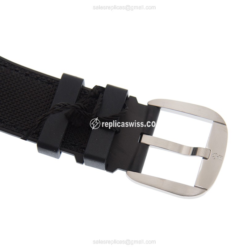 Corum Bubble Automatic - Red Dial - Black Rubber - Buckle Clasp - View 4
