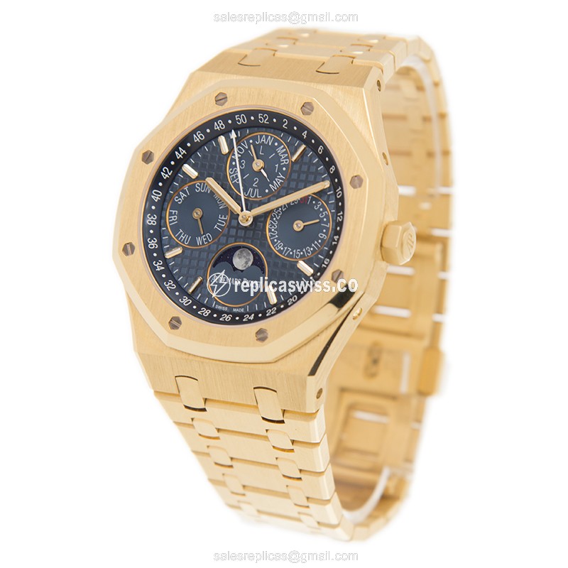 Audemars Piguet ROYAL OAK - Auto - 18kt Gold - Blue Dial - Gold Strap - View 3