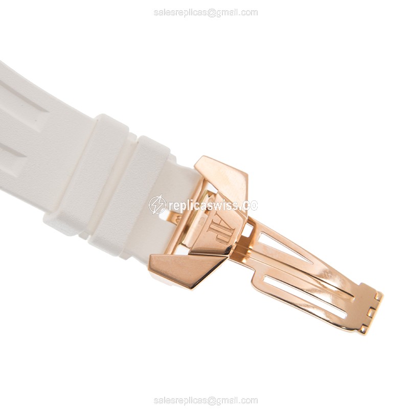 Audemars Piguet Royal Oak Offshore - Manual Wind - 18kt Rose Gold - Black Dial - White Rubber Strap - View 4
