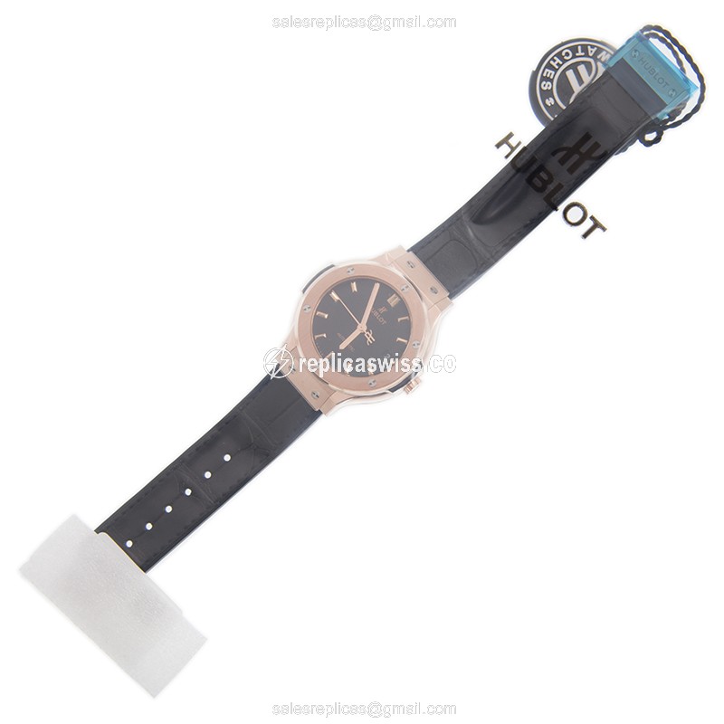 Hublot Classic Fusion 565.OX.1181.LR - Auto - 18kt Rose Gold - Black Dial - Leather Strap - View 2