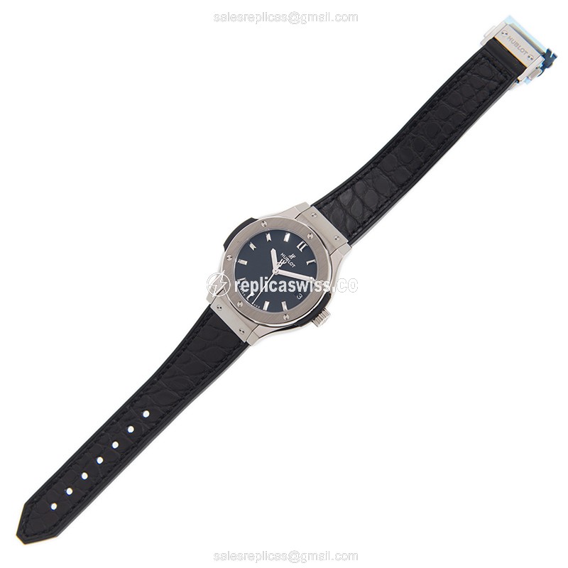 Hublot Classic Fusion Replica - Quartz - Stainless Steel Case - Black Dial - Silver Steel Band - View 2