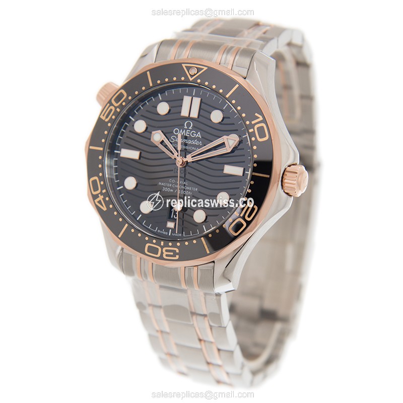 Omega Seamaster Replica - Automatic - 18kt Rose Gold & Steel - Black Dial - Gold Clasp - View 3
