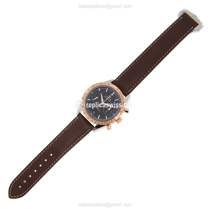 Omega Speedmaster Replica - Automatic - 18kt Rose Gold/Steel - Black Dial - Leather Brown Strap - View 2