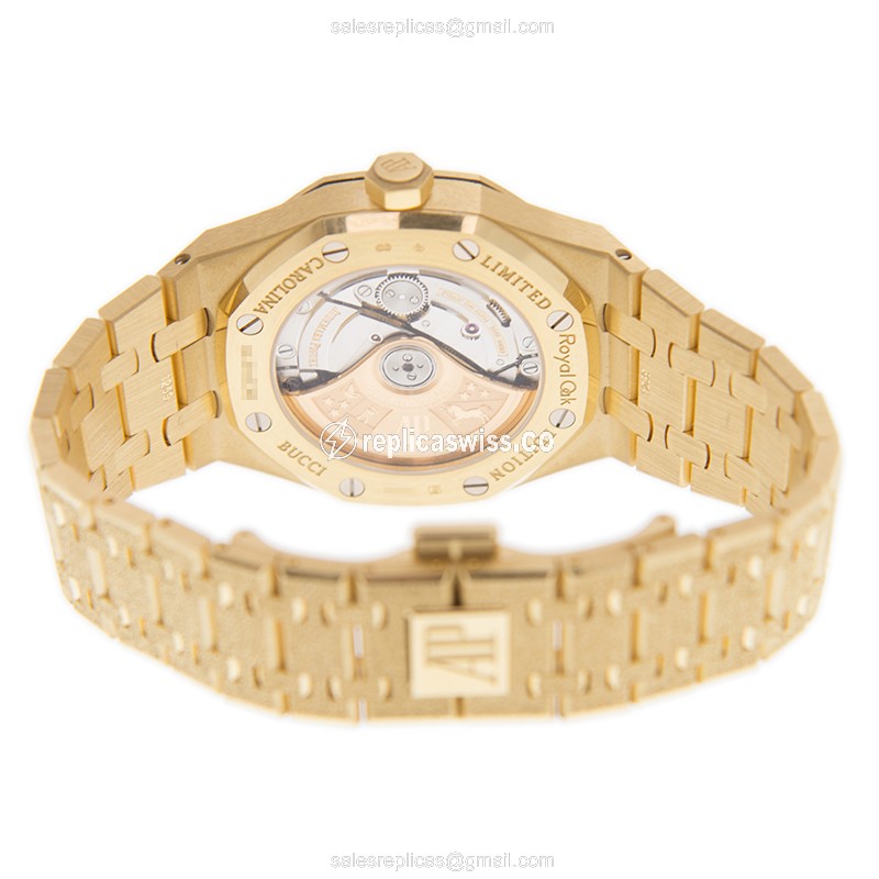 Audemars Piguet Royal Oak Replica - Automatic - 18kt Yellow Gold - Silver Dial - Gold Strap - View 4