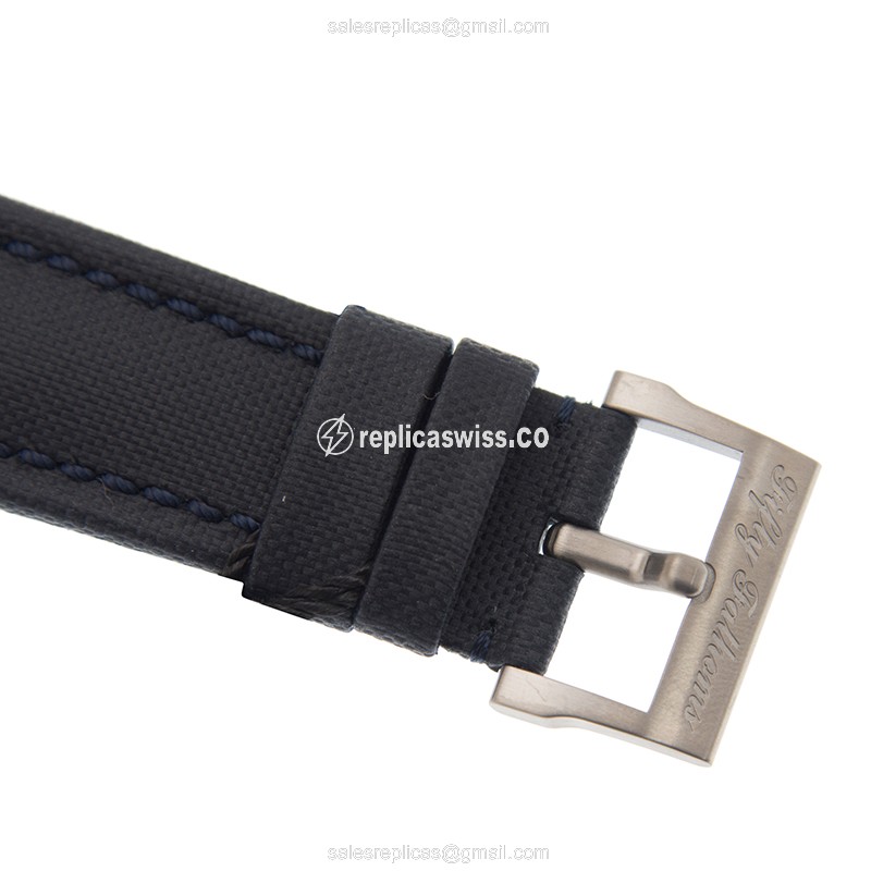 Blancpain 5015-12B40-O52A 50 Fathoms Auto PVD Titanium Blue Dial Leather Strap Blue Clasp - View 4