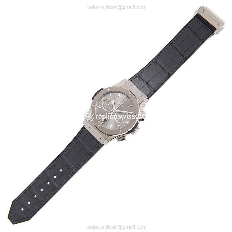 Hublot Classic Fusion Replica - Automatic - Titanium Case - Gray Dial - Grey Alligator Strap - View 2