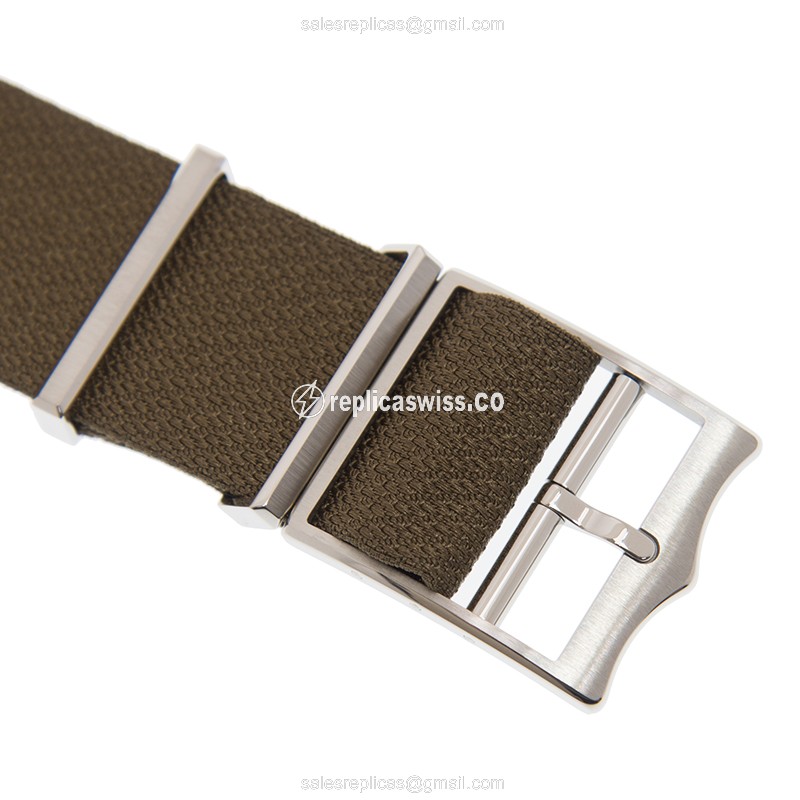 Tudor Black Bay 79733N Replica - Automatic - 18kt Gold & Steel Case - Black Canvas Strap - View 4