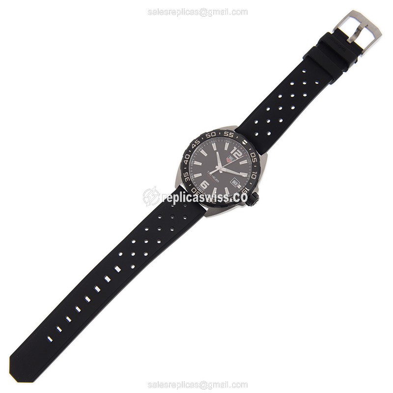 Tag Heuer Formula 1 Quartz - Black Dial - Steel Case - Rubber Strap - Buckle Clasp - View 2