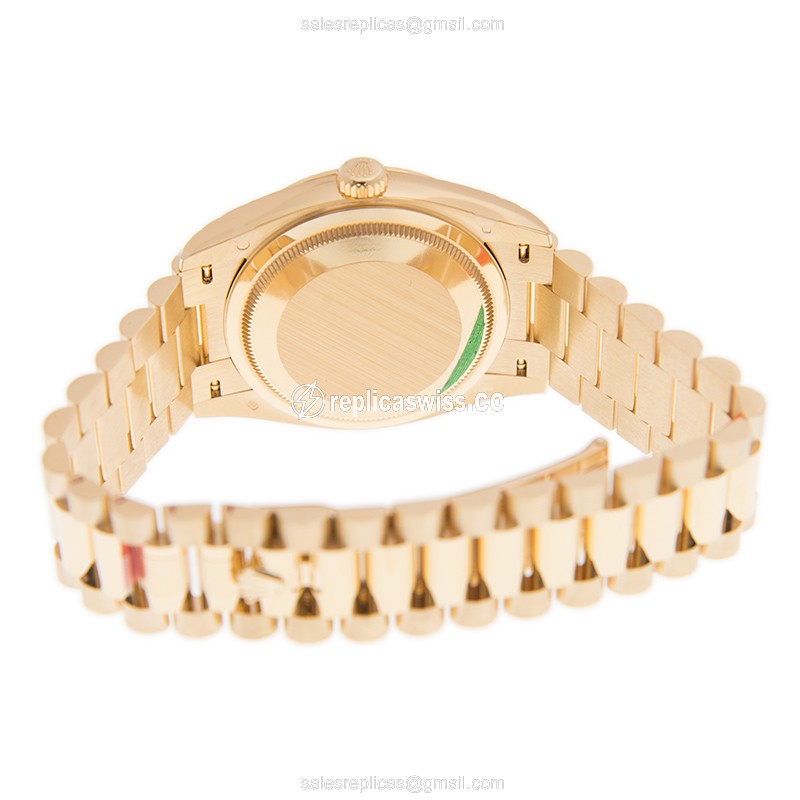 Rolex DAY-DATE Replica - Automatic - 18kt Gold Case - White Dial, Gold Clasp & Strap - View 4