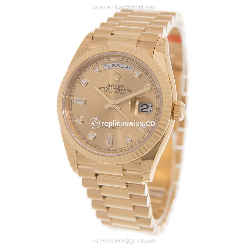 Rolex DAY-DATE Replica - Automatic - 18kt Gold Case - Gold Dial - Gold Strap - View 3