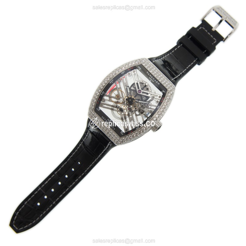 Franck Muller V 45 S6 SQT D OG.NR - Manual Wind - 18kt White Gold - Diamond Skull Dial - Black Leather Strap - View 2