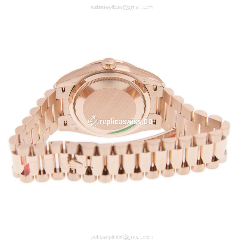 Rolex DAY-DATE Replica - Automatic - 18kt Rose Gold Case - White Dial, Gold Strap - View 4