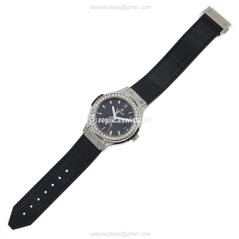 Hublot BIG BANG Manual - Titanium Case - Black Dial - Black Titanium Strap - View 2