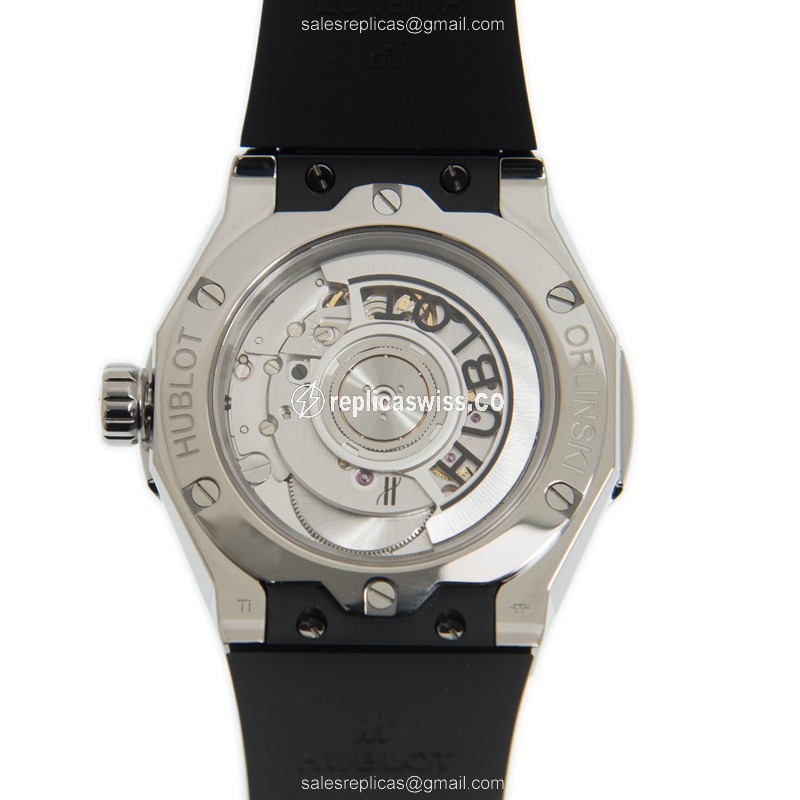 Hublot Classic Fusion Replica - Automatic - Titanium Case - Black Dial - Rubber Strap - View 3
