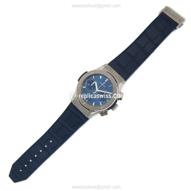 Hublot Classic Fusion Replica - Automatic - Titanium Case - Blue Dial & Blue Rubber Strap - View 2