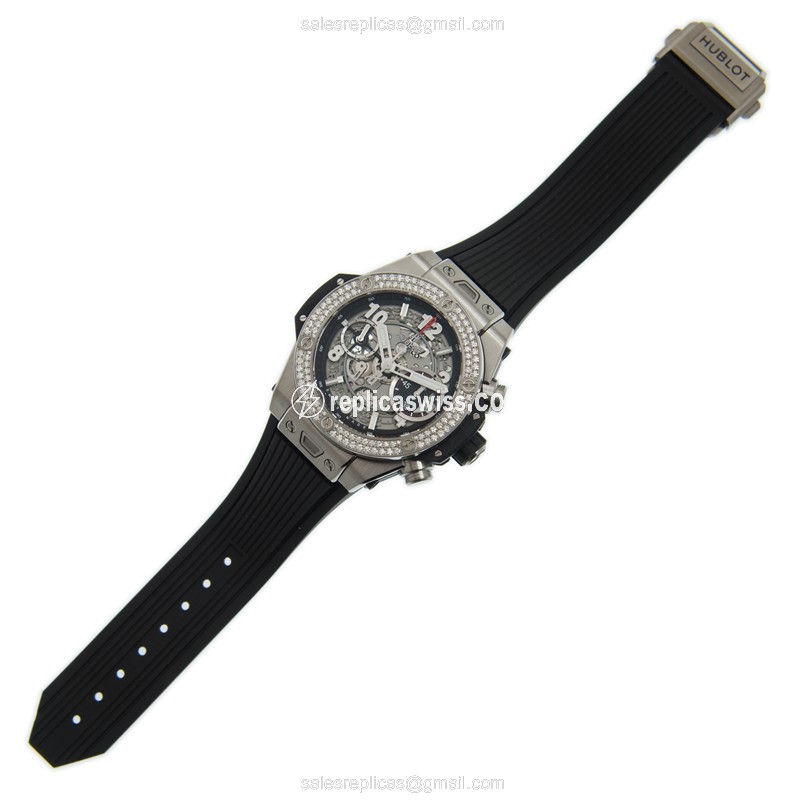 Hublot BIG BANG Replica - Automatic - Titanium - Diamond Case - Skull Dial - Black Rubber Strap - View 2