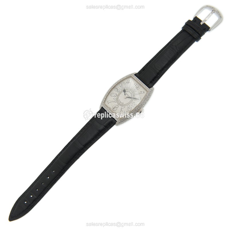 Franck Muller 7502 QZ D CD 1R CINTREE CURVEX - Quartz - 18kt White Gold - Diamond Dial, Black Leather Strap - View 2