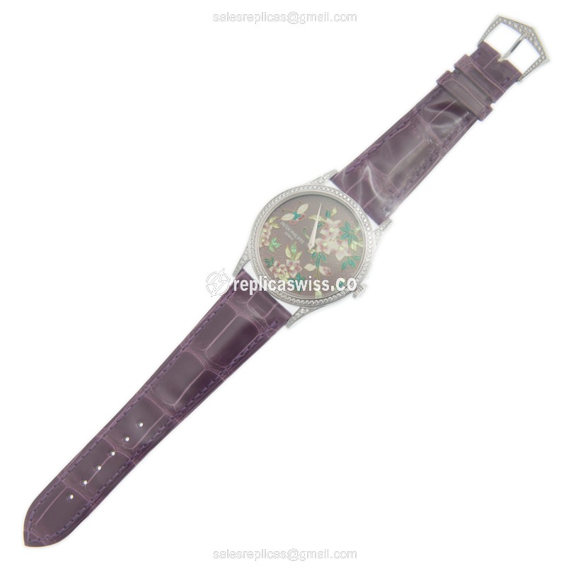 Patek Philippe 5077/100G-025 - RARE HANDCRAFTS - Automatic - 18kt White Gold - Diamond Bezel - Purple Dial - Leather Strap - Buckle Clasp - View 2
