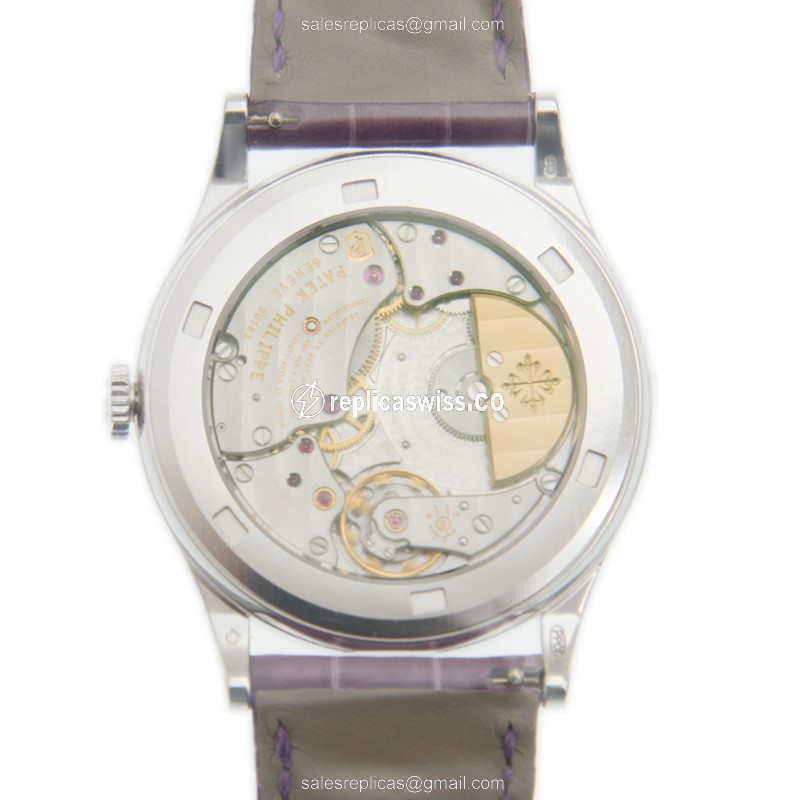 Patek Philippe 5077/100G-025 - RARE HANDCRAFTS - Automatic - 18kt White Gold - Diamond Bezel - Purple Dial - Leather Strap - Buckle Clasp - View 3