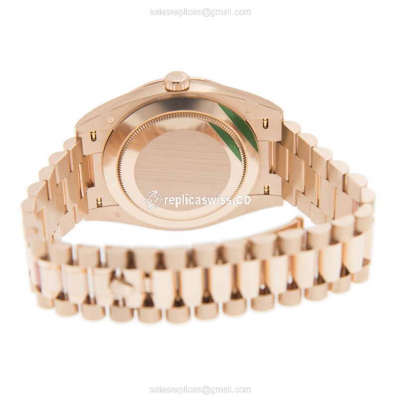 Rolex DAY-DATE Replica - 18kt Rose Gold & Diamond - Automatic - Pink Dial - View 4