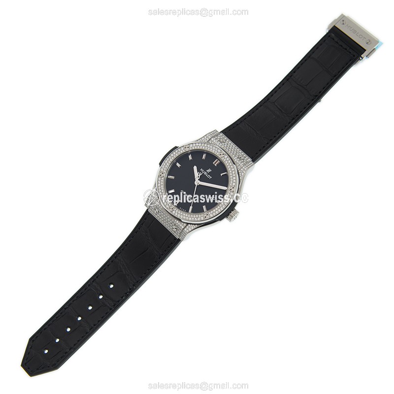 Hublot Classic Fusion Replica - Automatic - Titanium Case - Black Dial - Rubber Strap - View 2