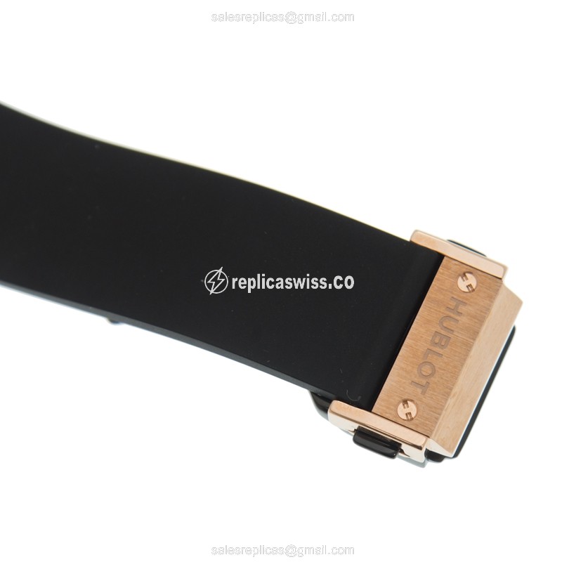 Hublot Classic Fusion Replica - Automatic - 18kt Rose Gold - Black Dial - Rubber Strap - View 4