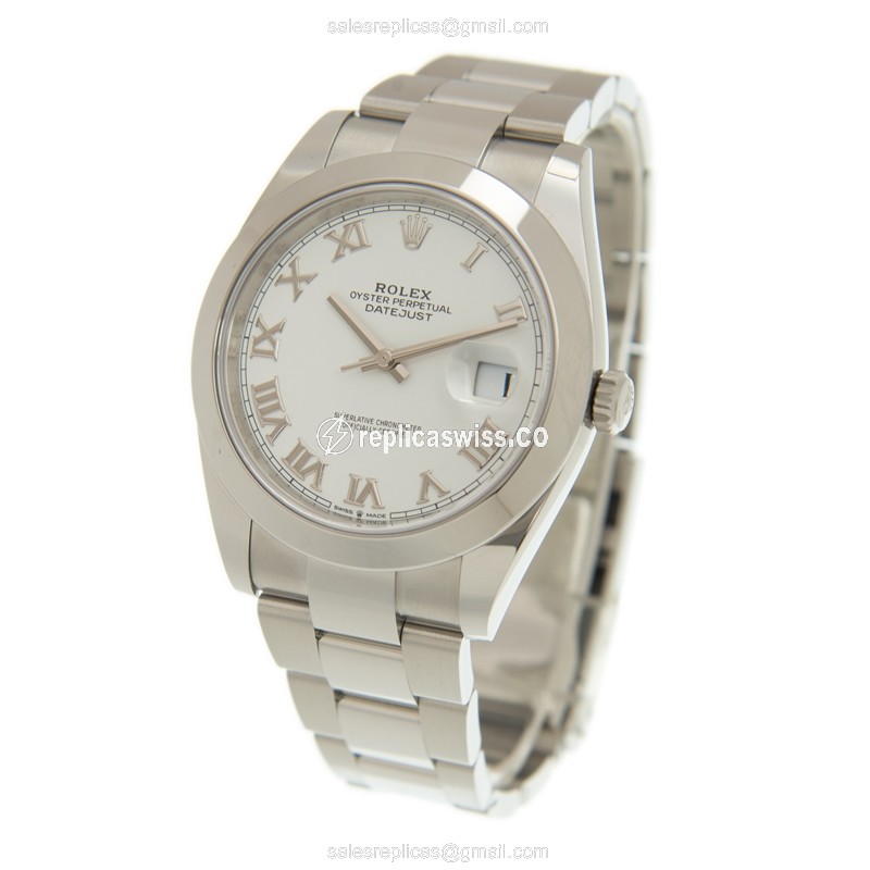 Rolex DATEJUST Replica - Automatic - Steel Case - White Dial on Silver Strap - View 3
