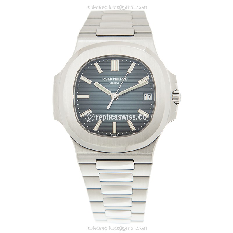 Patek Philippe 5711/1A-010 NAUTILUS Automatic Stainless Steel - View 2