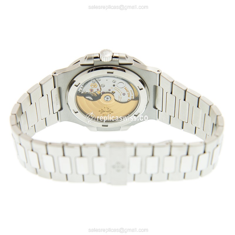 Patek Philippe 5711/1A-010 NAUTILUS Automatic Stainless Steel - View 4