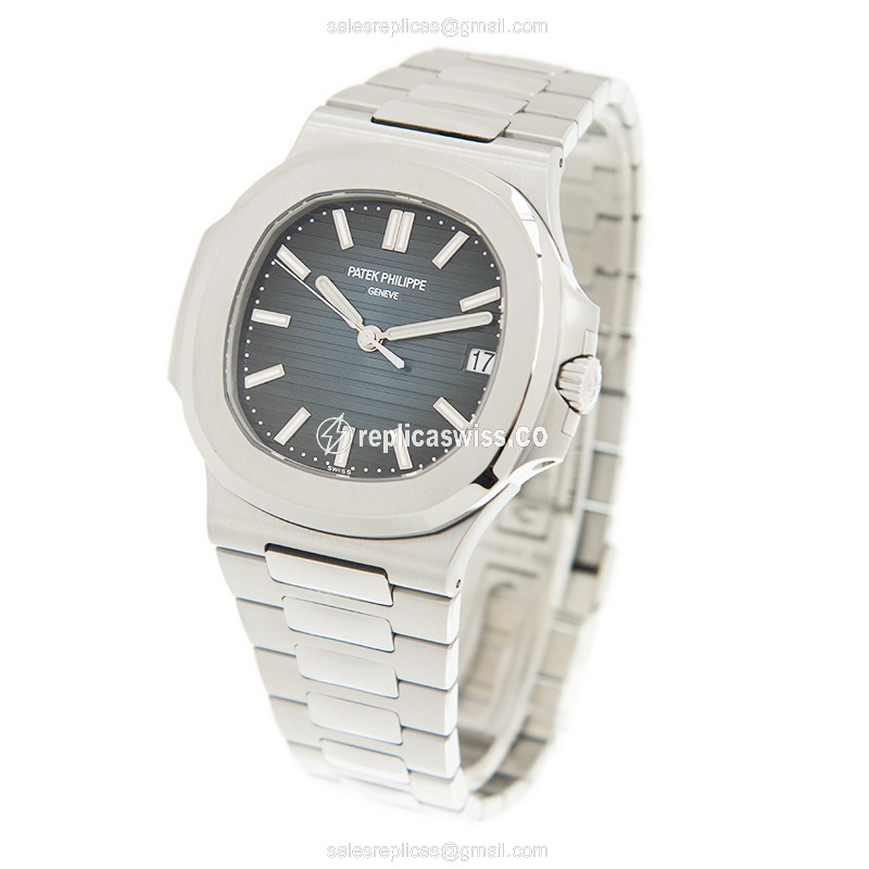 Patek Philippe 5711/1A-010 NAUTILUS Automatic Stainless Steel - View 3