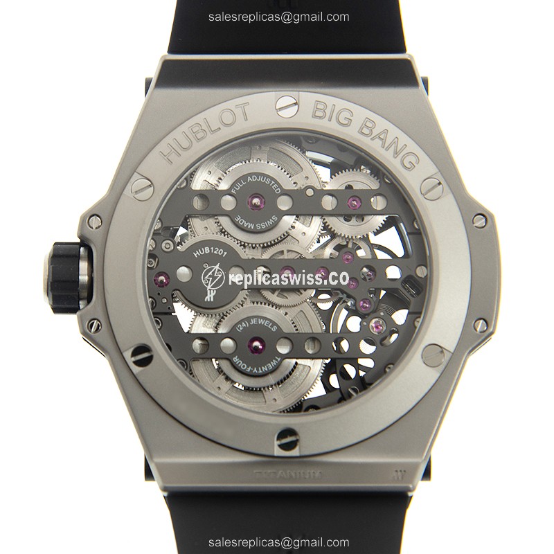 Hublot BIG BANG Replica - Manual Wind - Titanium Case - Skull Dial - Black Rubber Strap - View 3