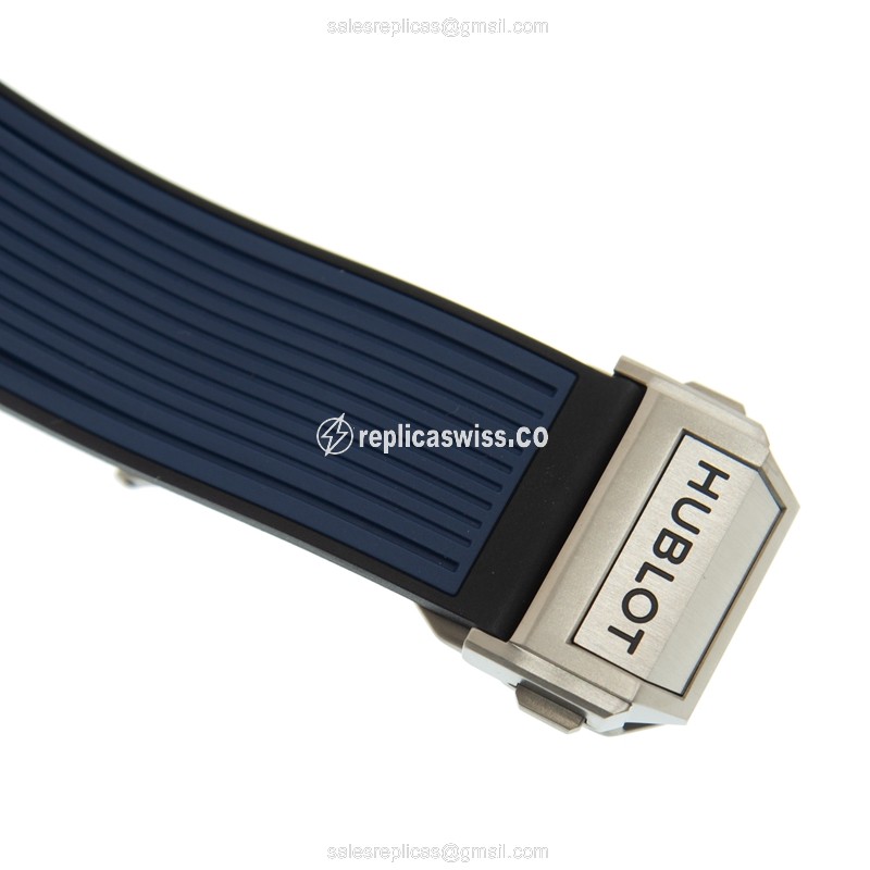 Hublot BIG BANG Automatic - Titanium Case - Blue Dial - Rubber Blue Strap - View 4