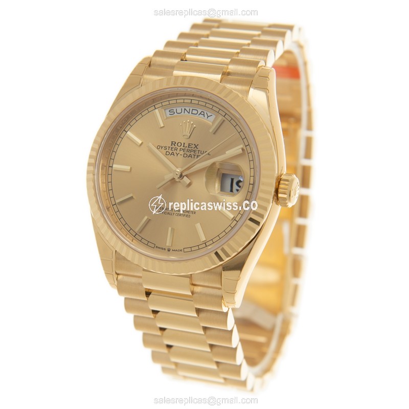 Rolex DAY-DATE Replica | Automatic | 18kt Gold Case | Gold Dial | Gold Clasp - View 3