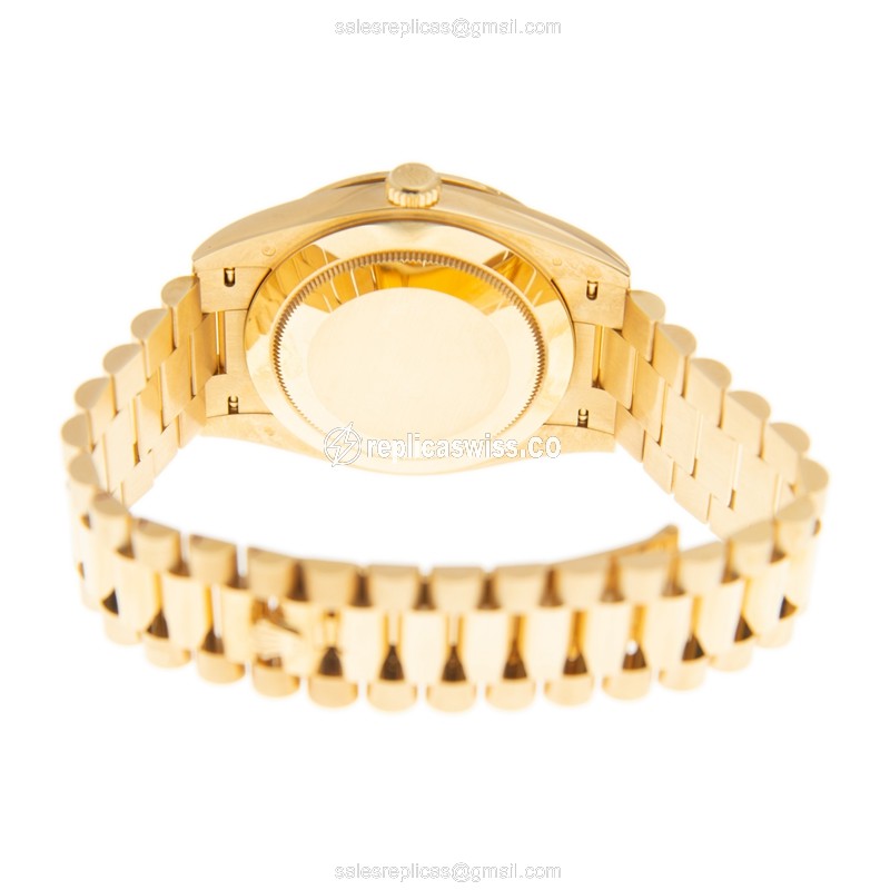 Rolex DAY-DATE Replica - Automatic - 18kt Gold Case, Diamond Bezel - Gold Dial - View 4
