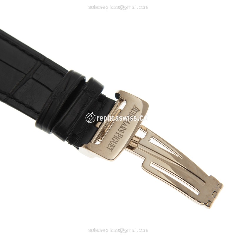Audemars Piguet Jules Automatic 18kt Gold - Silver Dial - Black Alligator - Clasp - View 4