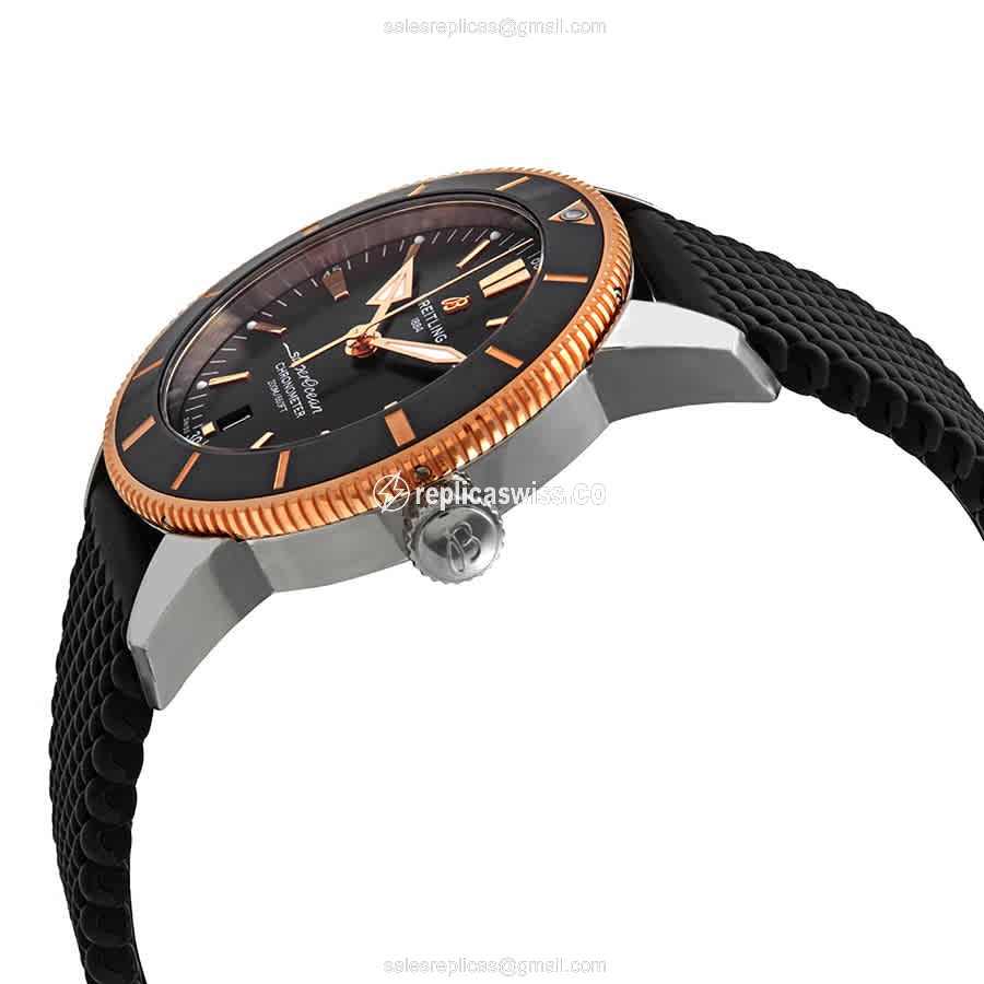 Breitling Superocean Heritage - Automatic - Steel - Black Dial - Rubber Strap - View 2