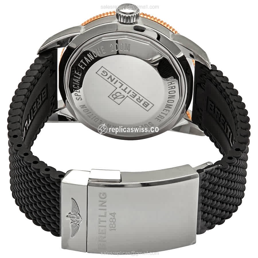 Breitling Superocean Heritage - Automatic - Steel - Black Dial - Rubber Strap - View 3