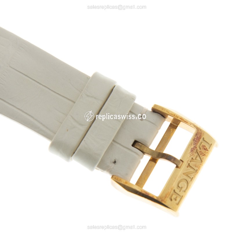 A Lange & Sohne SAXONIA Replica - Automatic - 18kt Gold - White Dial - Diamond Accents - Alligator White Strap - View 4