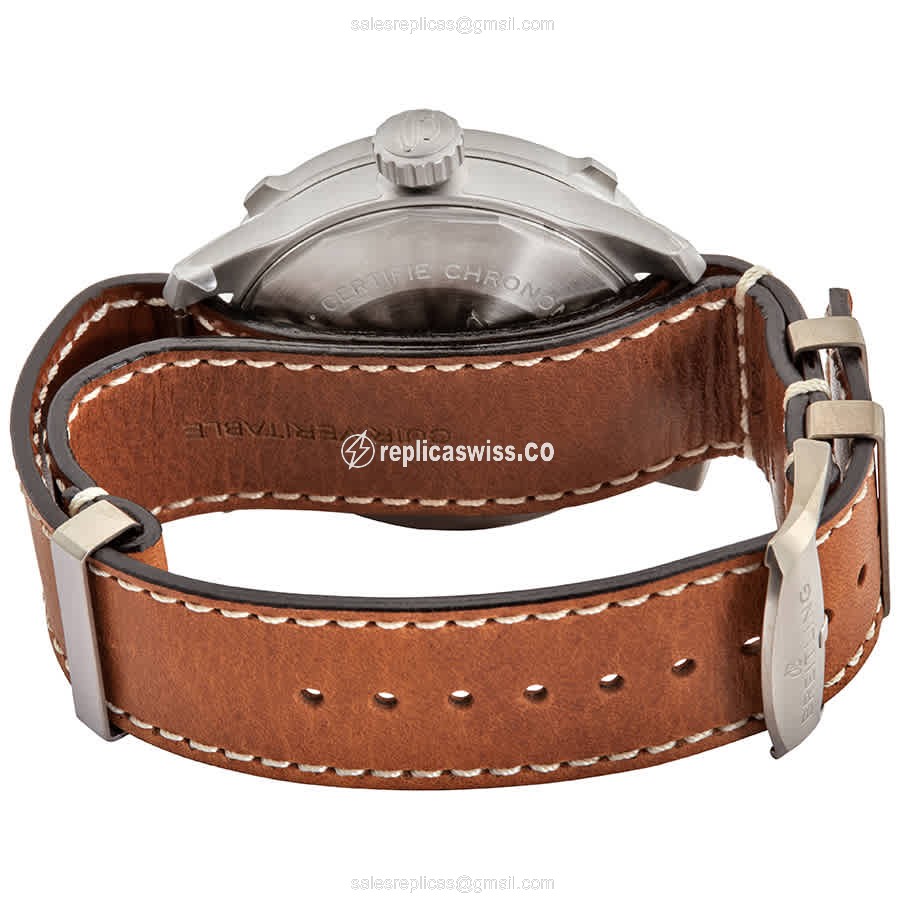 Breitling Aviator 8 Replica - Automatic - Green Dial - Brown Cowhide - Buckle Clasp - View 3