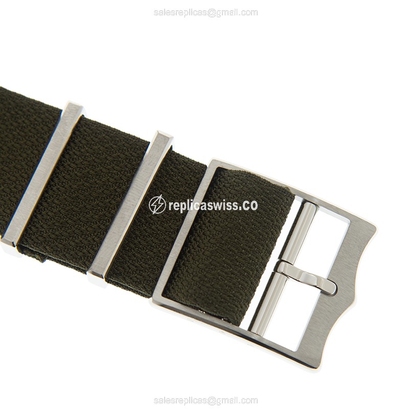 Tudor Black Bay Steel - Automatic - Steel Case - Black - Canvas Green Strap - View 4