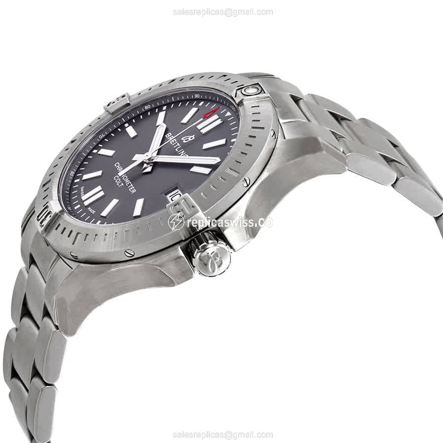 Breitling Challenger Replica - Automatic - Stainless Steel - Gray Dial - Silver Steel Band - View 2